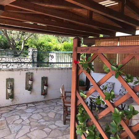 Casa Di Giorgio Lägenhet Nikiana Exteriör bild